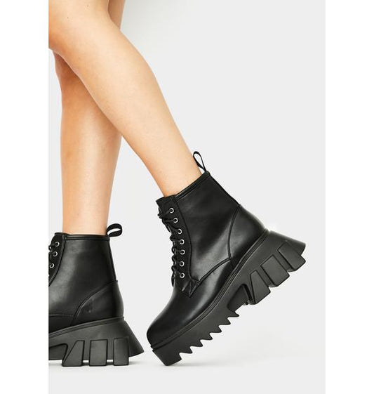 ANKLE BOOTS